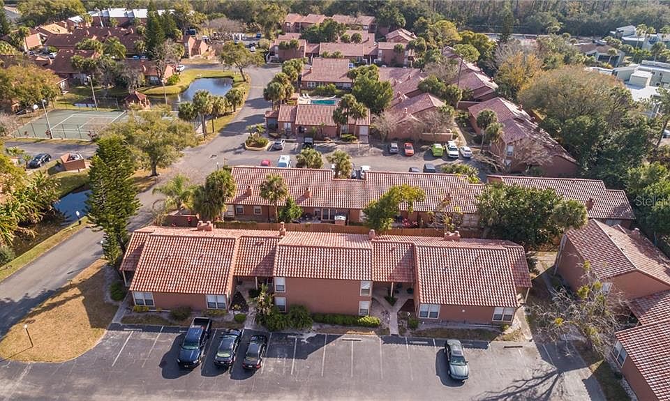 Home For Sale In WINTER PARK VILLAS