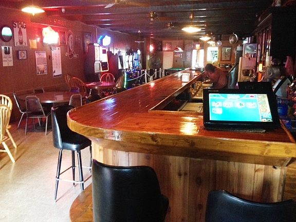 4th image of 119 W Main St