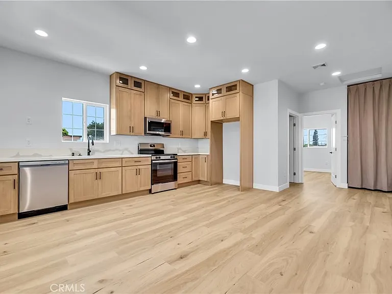114 N Cornell Ave #A — Photo 4