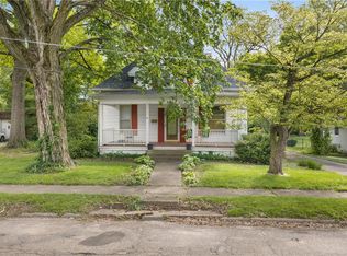 525 Prairie St, Paris, IL 61944