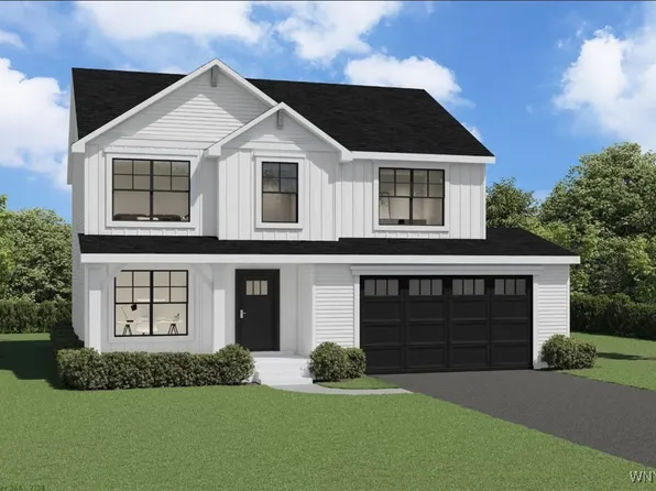 5657 Dorothy Cir, Clarence, NY 14032