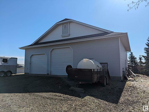 3rd image of 56115 Range Road 262