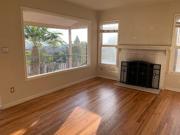 4th image of 1746 Collingwood Dr