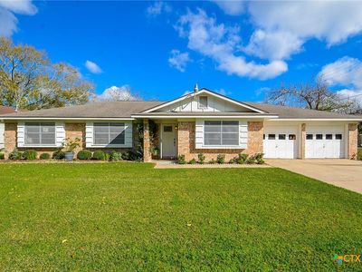 502 Elm St, El Campo, TX, 77437