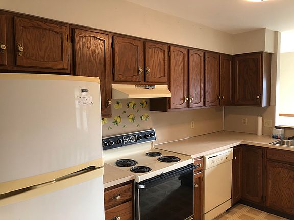 4th image of 333 Rolling Greene Dr NW
