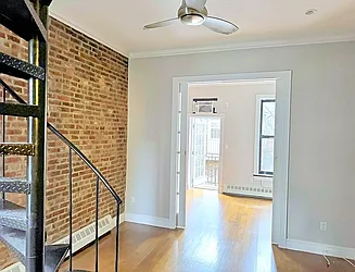 219 East 28th Street, #5B