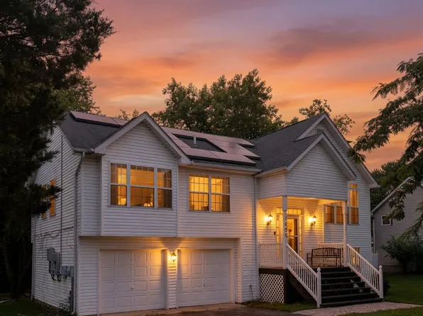 35620 Aviation Yacht Club Rd, Mechanicsville, MD 20659