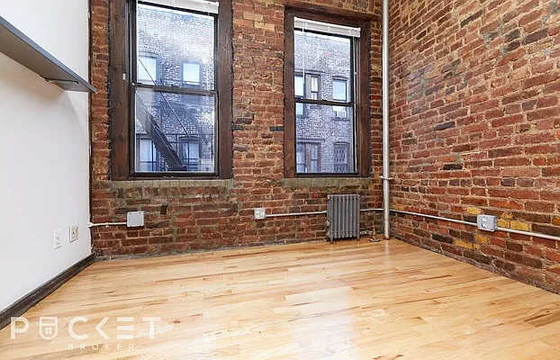 Rented by PocketBroker Inc | media 14