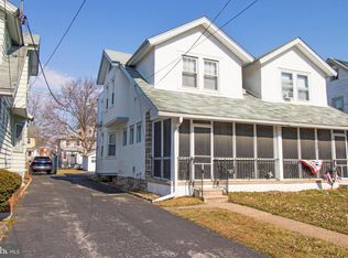 527 10th Ave, Prospect Park, PA 19076