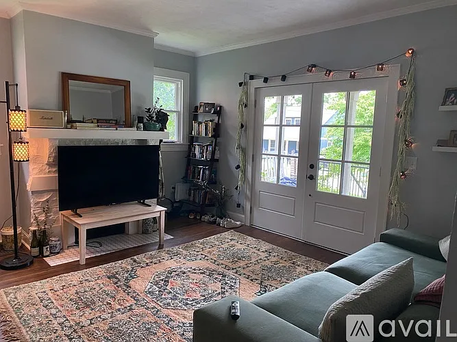 1128 Granada Ave — Photo 5