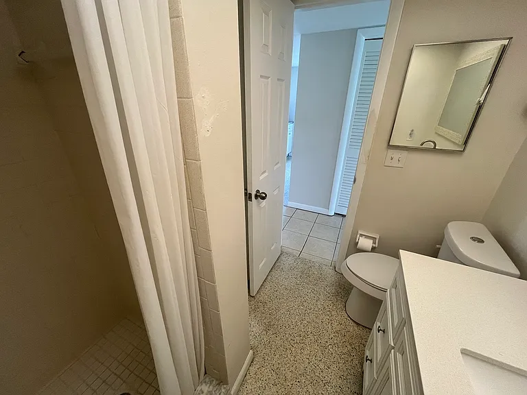 2301 Bay Blvd #2 — Photo 10