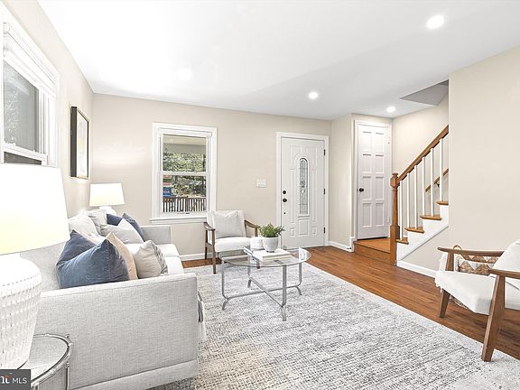 3rd image of 5806 Edgehill Dr