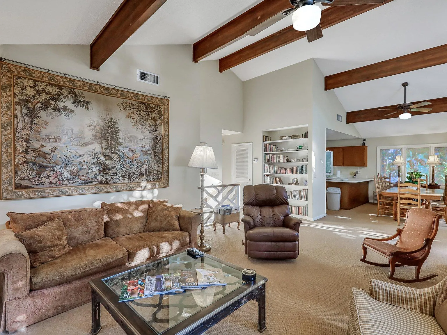 3 bed, 2200 sqft, $3,500 — Photo 4