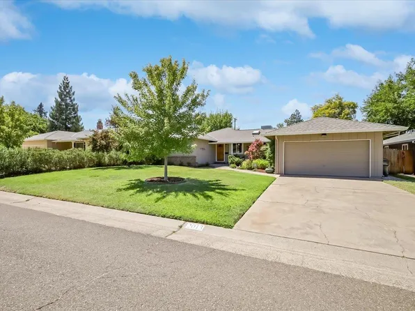 2013 Richmond St, Sacramento, CA 95825