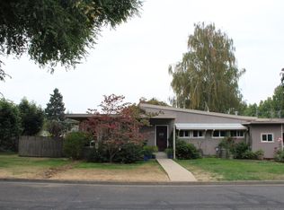 1312 SE Herrick Ln, Grants Pass, OR 97526