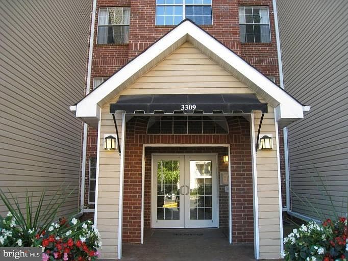 1st image of 3309 Wyndham Cres #2185