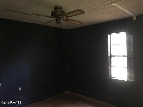 5th image of 715 Saint Ann St