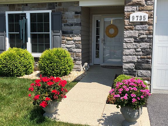 2nd image of 9735 Cobble Stone Ct