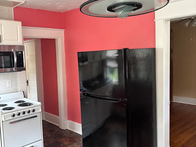 422 King George Ave SW #3 — Photo 12