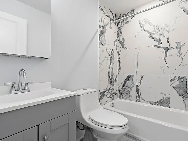4140 W Girard Ave — Photo 16