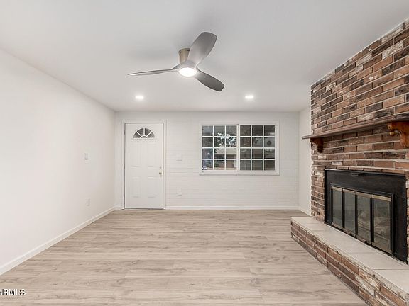5th image of 3478 E SHARON Drive