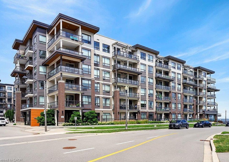 1st image of 10 Esplanade Ln #306