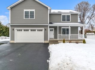 27 Saint Paul St, Westfield, MA 01085