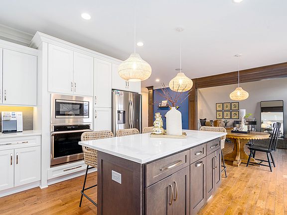 4th image of 14301 Cecelia Ct
