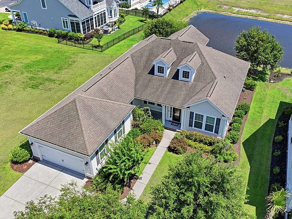 2nd image of 431 Plantation Oaks Dr.