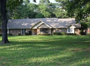 1 Holly Ridge Dr, Texarkana, TX 75503