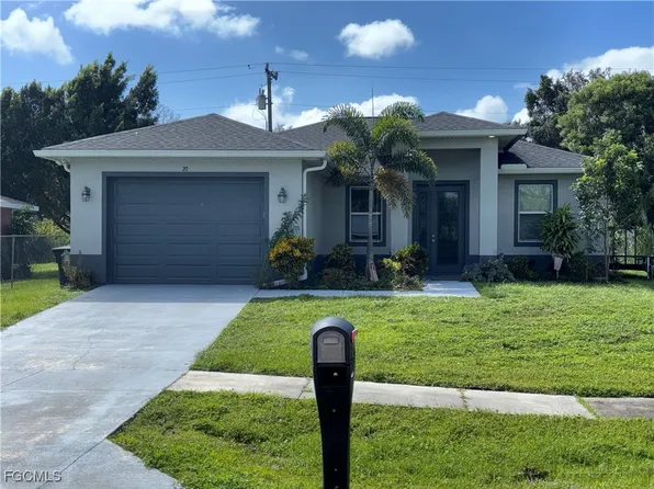 20 Roanoke Dr, Fort Myers, FL 33905