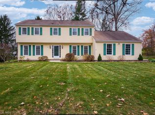 118 Clairhaven Dr, Hudson, OH 44236