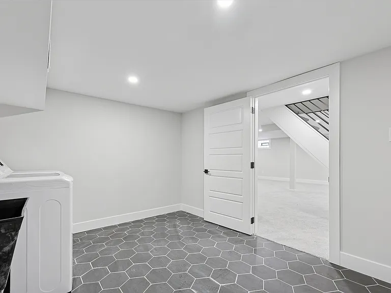 3 Wilmer Ave — Photo 64