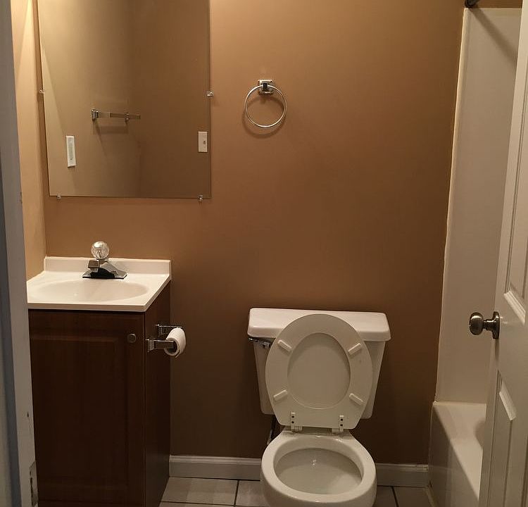 2nd image of 707 12th Ct