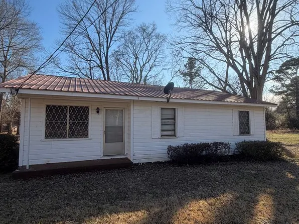 1108 Spruce St, San Augustine, TX 75972