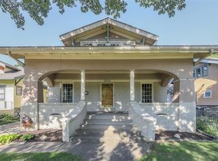 5836 Brookside Blvd, Kansas City, MO 64113