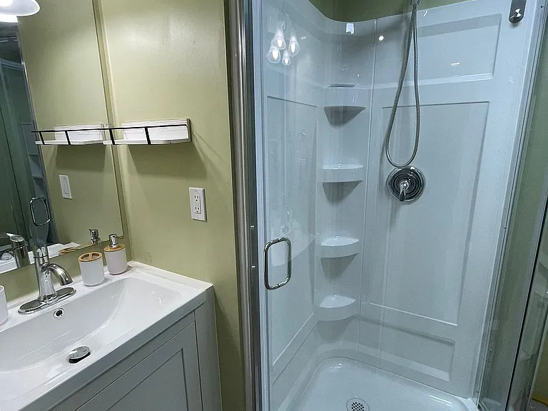 75 Orton Park Rd #BASEMENT — Photo 9