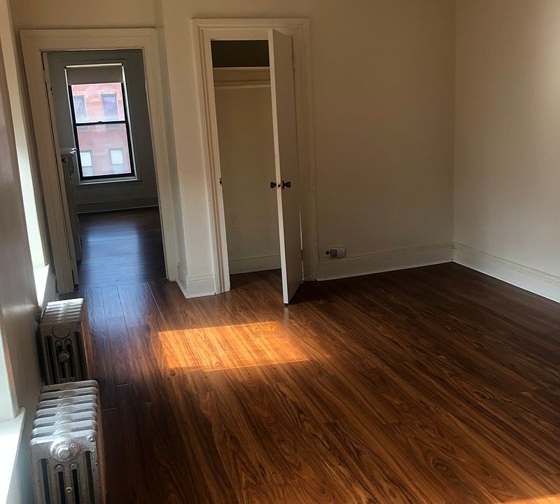 1st image of 601 Vanderbilt Ave #3T