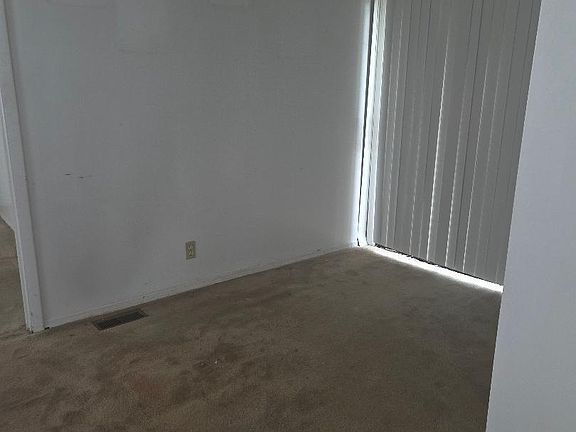4th image of 37 Euclid Avenue