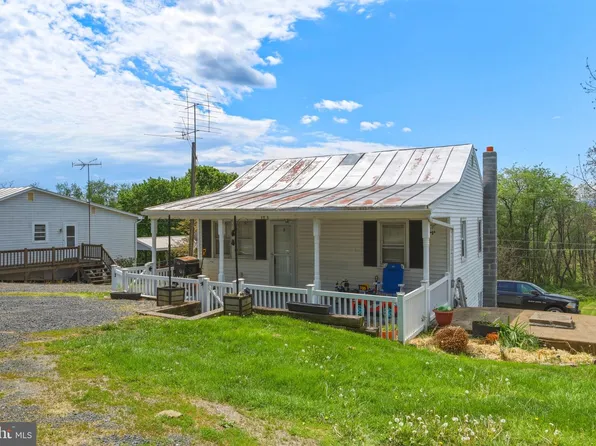 353 Turkey Knob Rd, Quicksburg, VA 22847