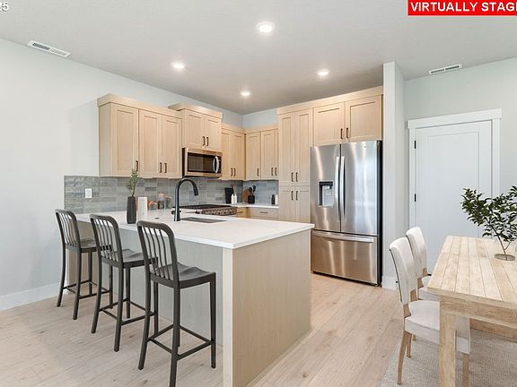 3rd image of 4240 SE Century Blvd