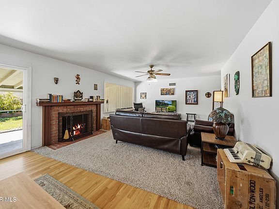 3rd image of 44421 Lowtree Ave