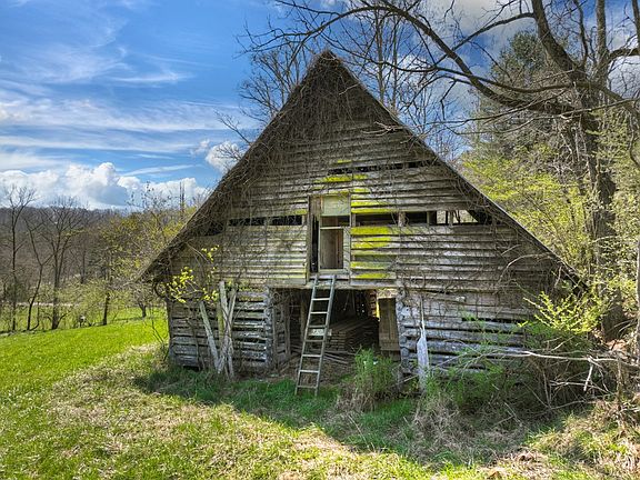 4th image of 1489 Boy Scout Rd