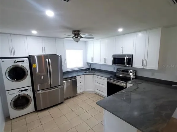1020 70th St N, Saint Petersburg, FL 33710