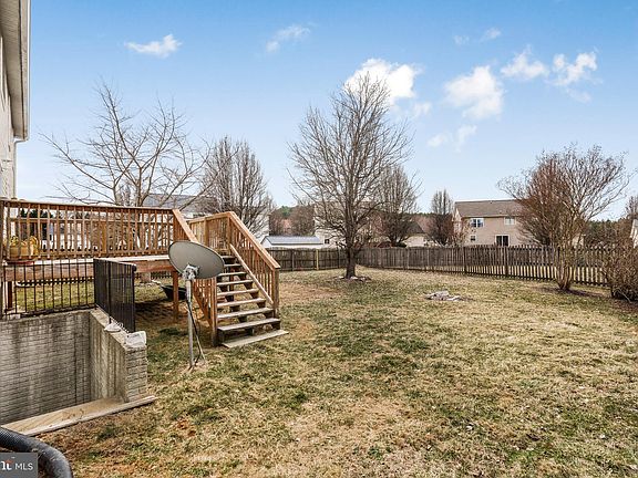 5th image of 22121 Goldenrod Dr