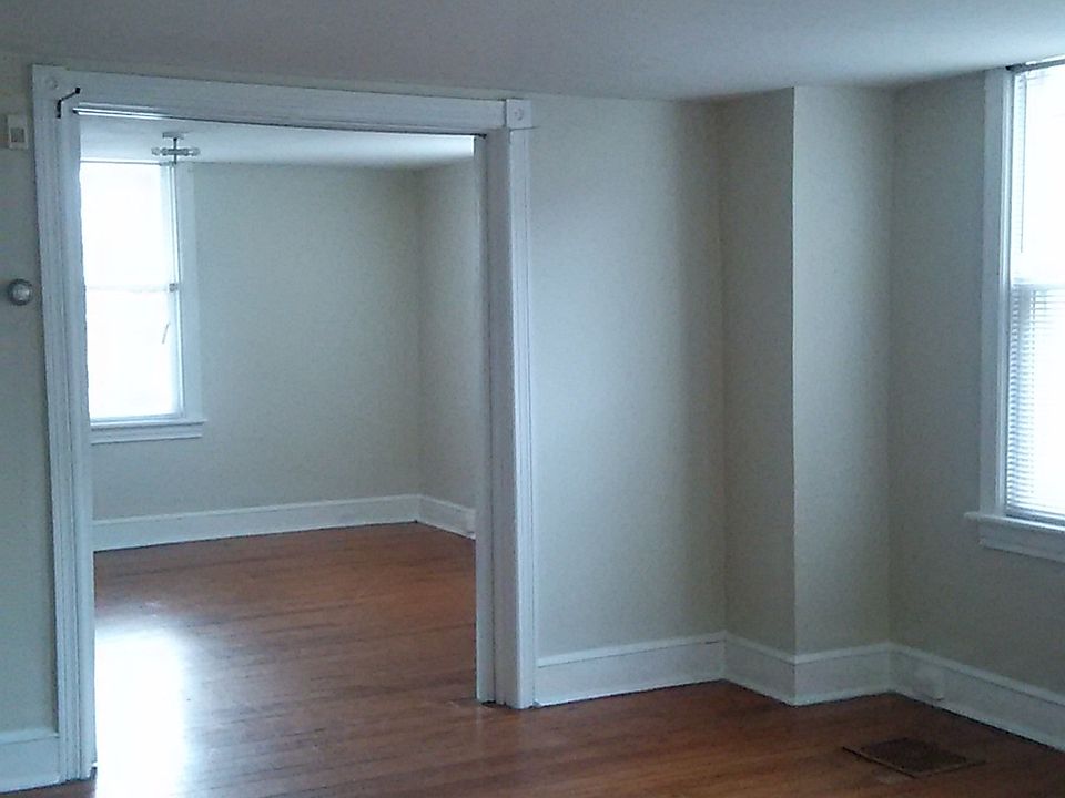 1st image of 539 Guilford Ave #1