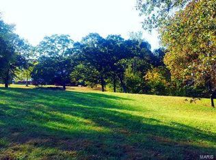 963 Hackmann Rd, Saint Paul, MO 63366