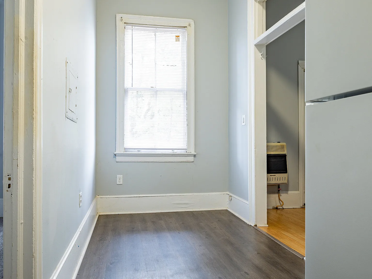Ivory Cottage Apartments — Photo 4