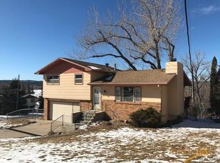 1803 Mesa Dr, Rapid City, SD 57702