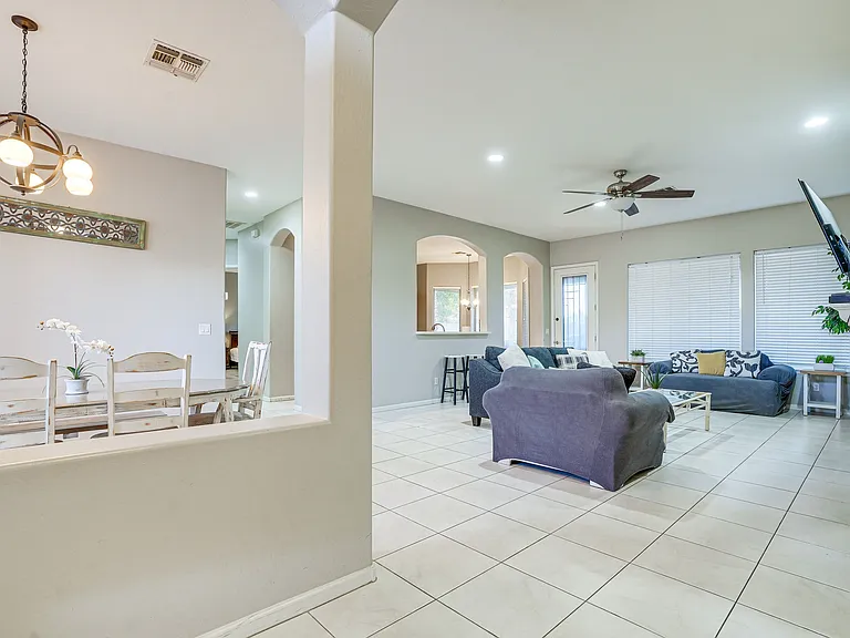 13387 W Coronado Rd — Photo 4